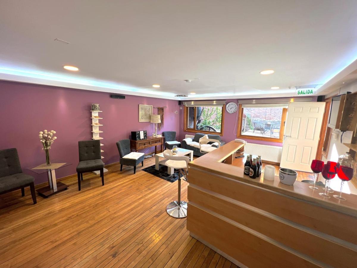 Incredible Downtown Duplex With Interior Backyard Lejlighed Punta Arenas Eksteriør billede