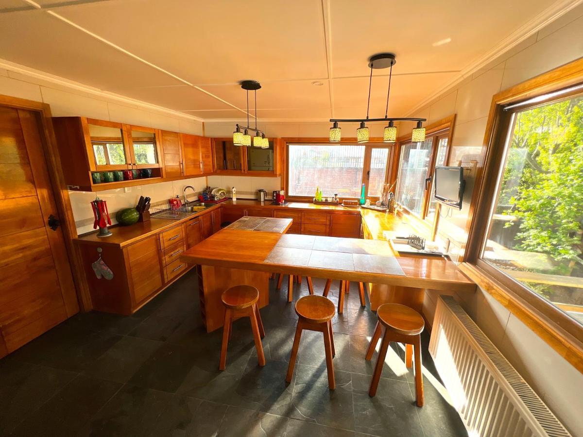 Incredible Downtown Duplex With Interior Backyard Lejlighed Punta Arenas Eksteriør billede