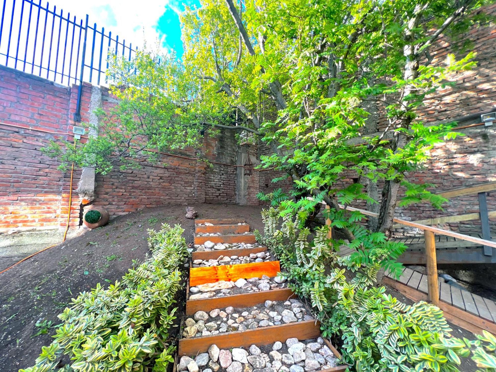 Incredible Downtown Duplex With Interior Backyard Lejlighed Punta Arenas Eksteriør billede
